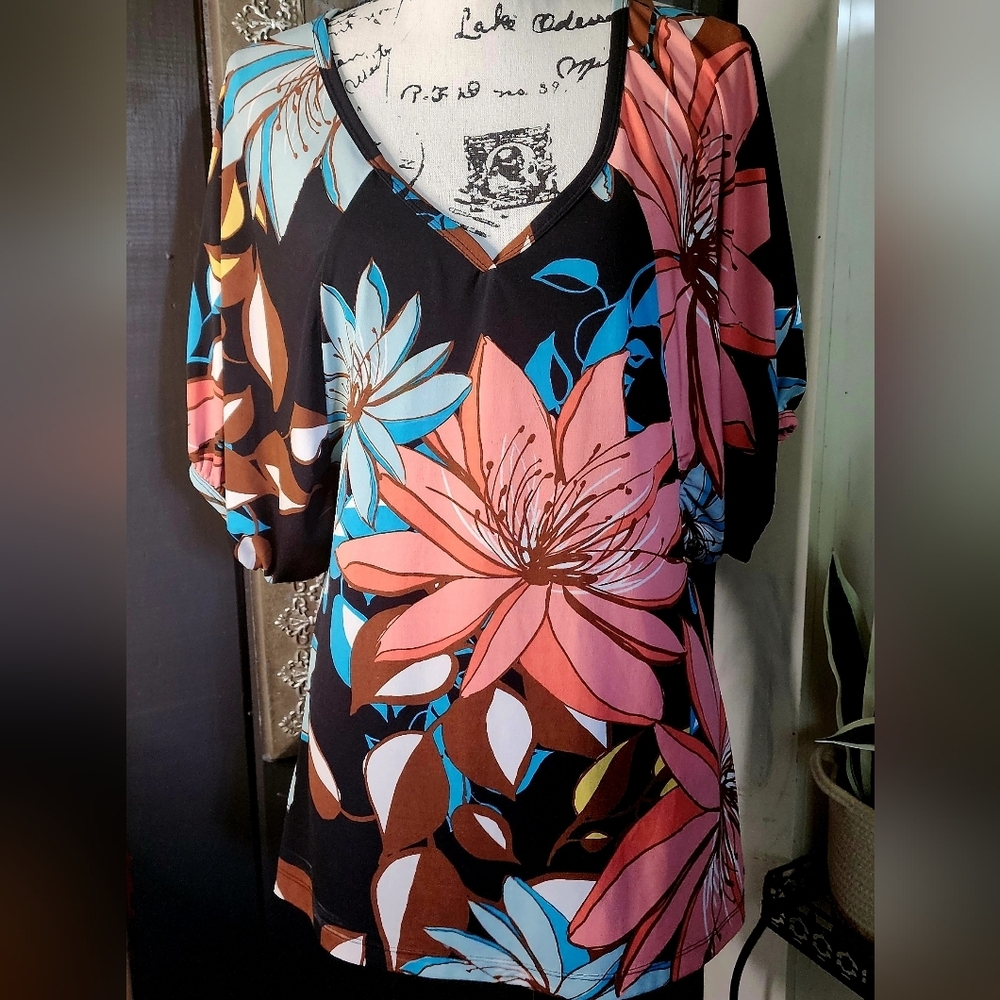 Worthington Floral V-Neck Blouse